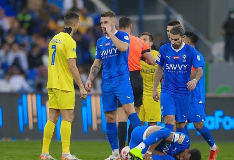 الهلال أمام الفتح.. بث مباشر في دوري روشن