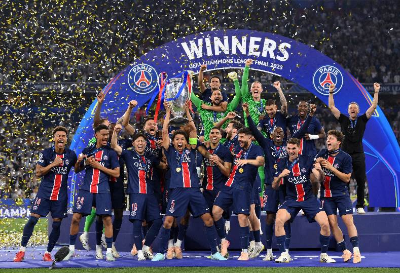 باريس ضد أتلتيكو مدريد.. بث مباشر في كأس العالم